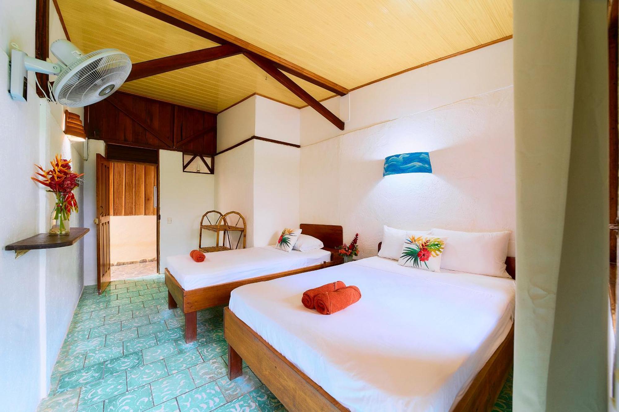 Cabinas Montesol Puerto Viejo de Talamanca Ngoại thất bức ảnh