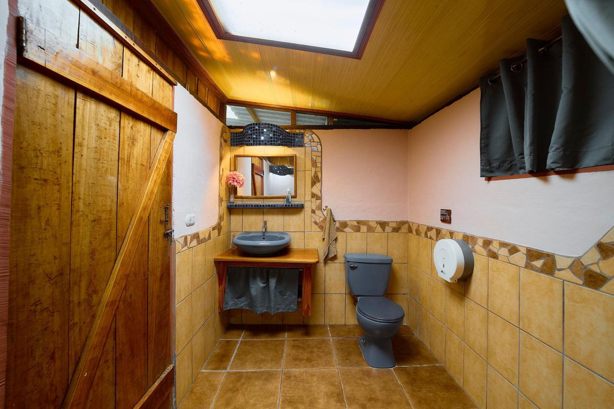 Cabinas Montesol Puerto Viejo de Talamanca Ngoại thất bức ảnh