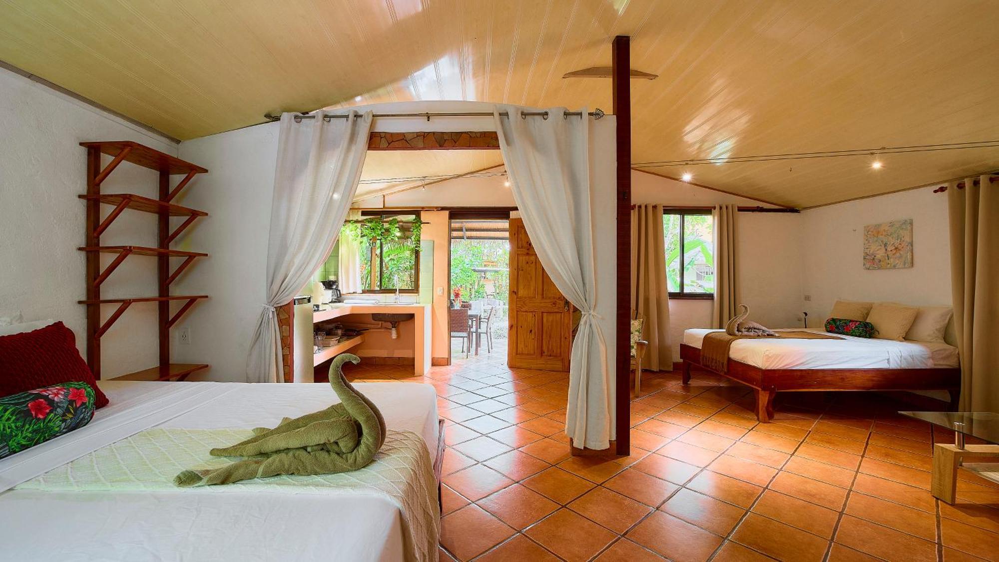 Cabinas Montesol Puerto Viejo de Talamanca Ngoại thất bức ảnh