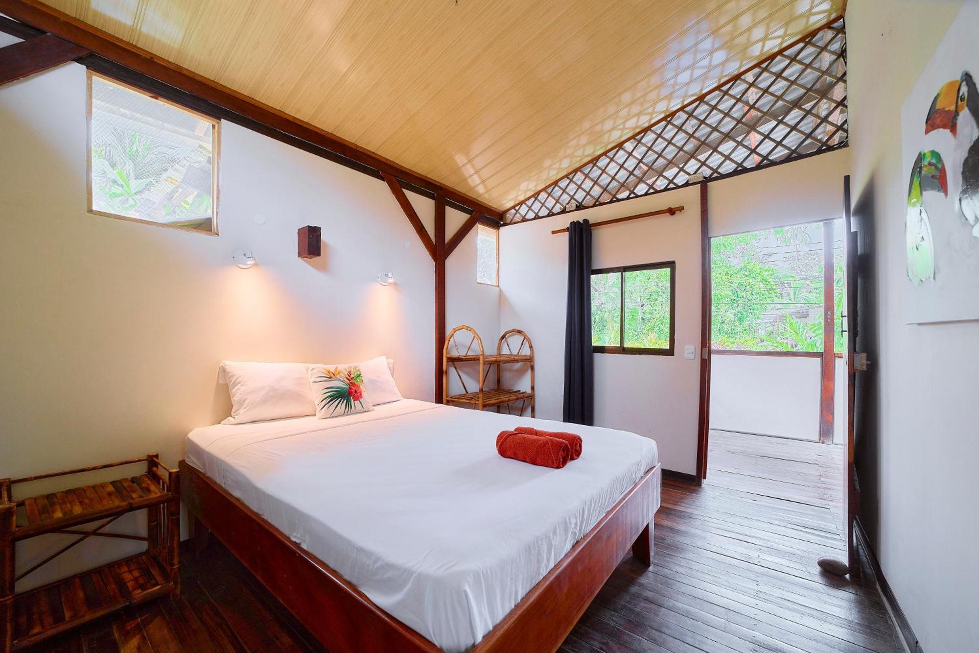 Cabinas Montesol Puerto Viejo de Talamanca Ngoại thất bức ảnh