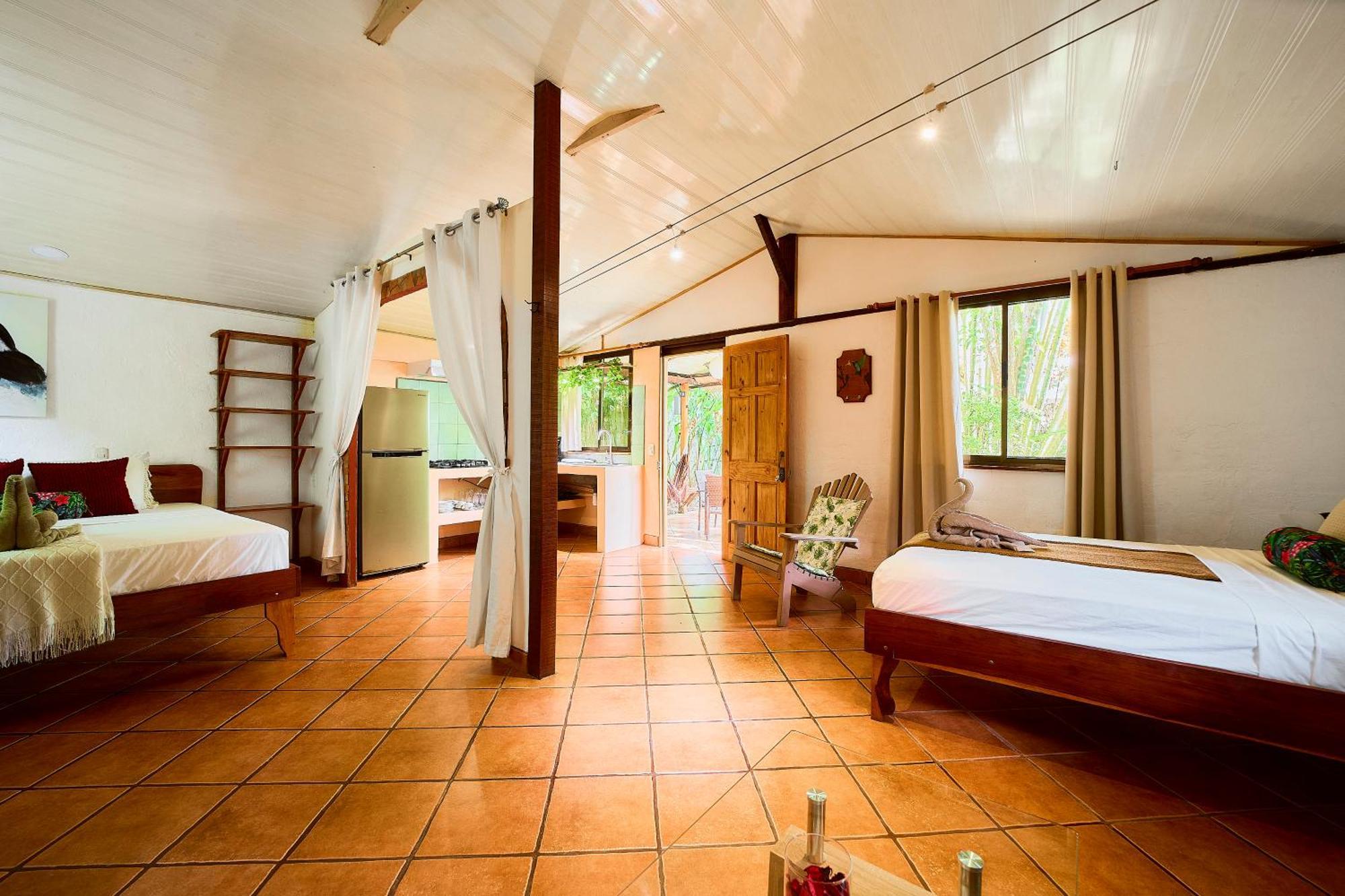 Cabinas Montesol Puerto Viejo de Talamanca Ngoại thất bức ảnh
