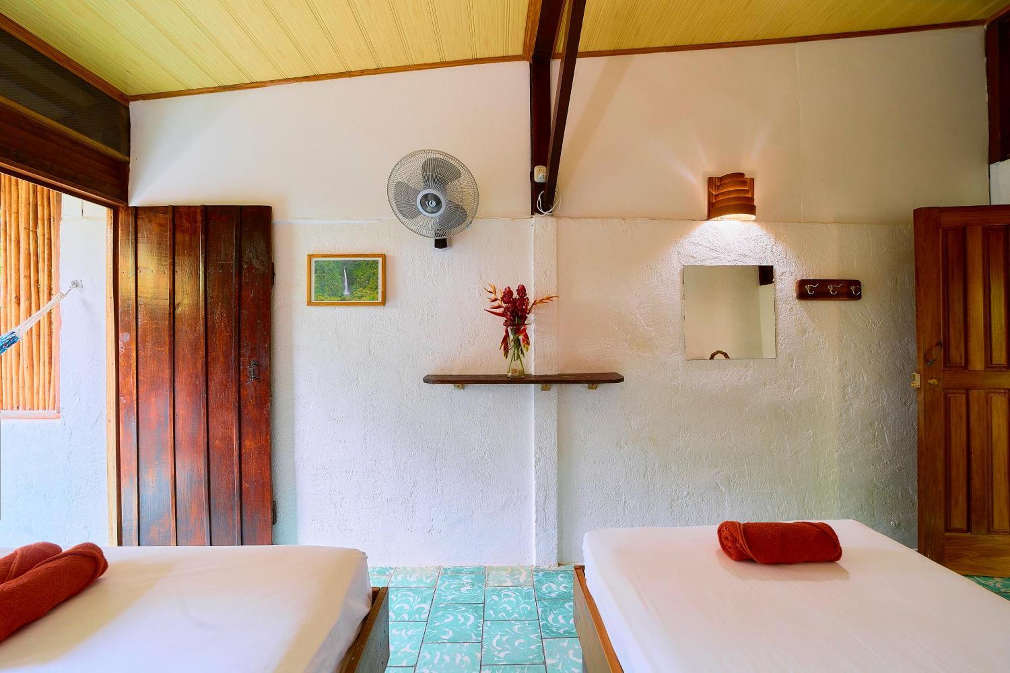 Cabinas Montesol Puerto Viejo de Talamanca Ngoại thất bức ảnh