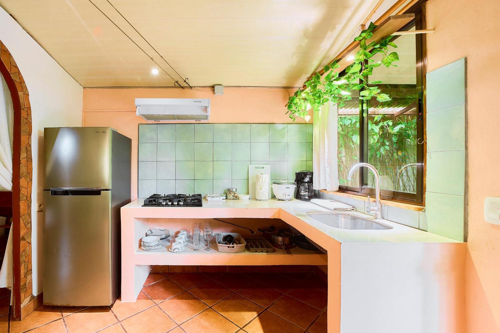 Cabinas Montesol Puerto Viejo de Talamanca Ngoại thất bức ảnh