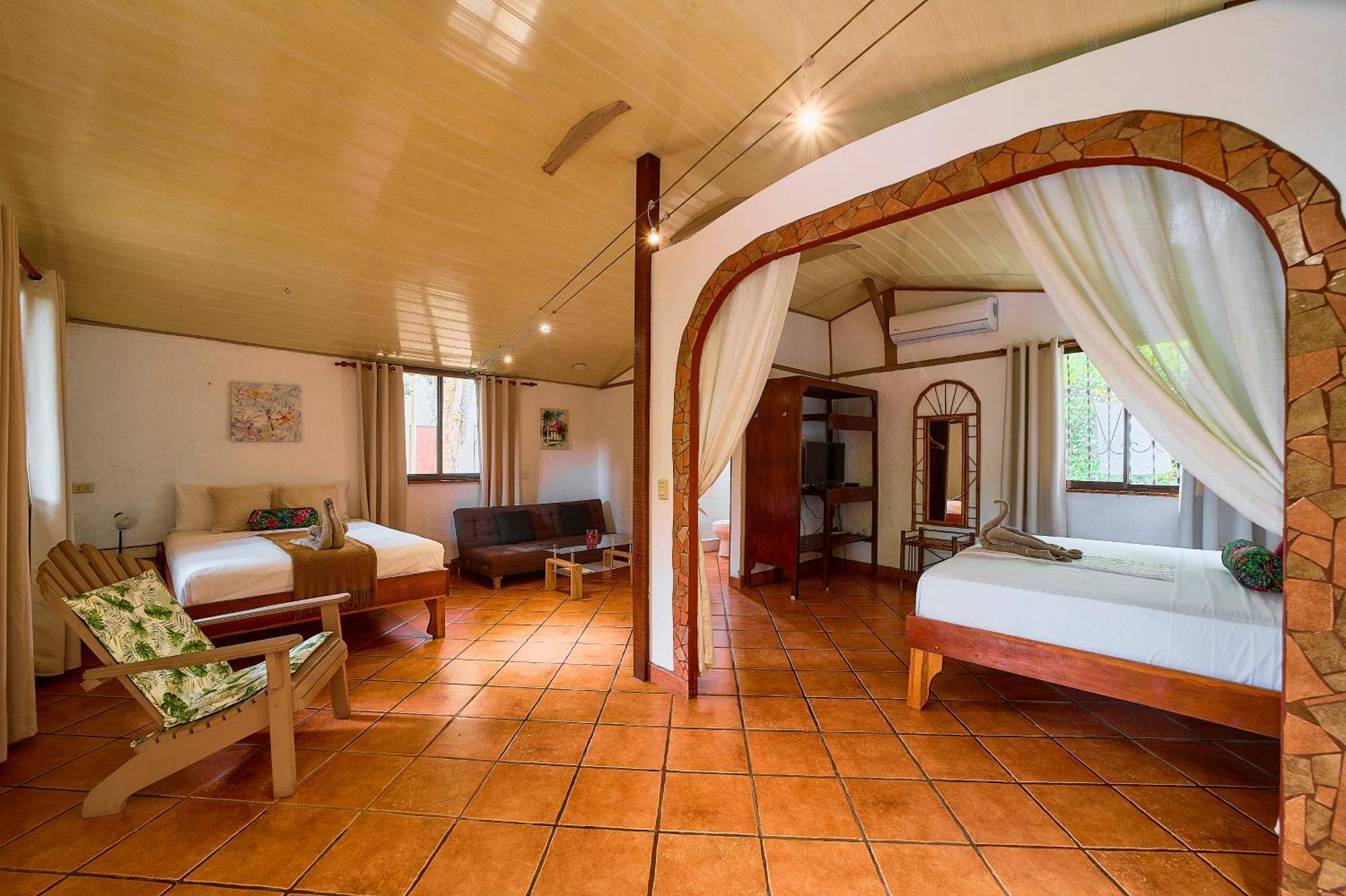 Cabinas Montesol Puerto Viejo de Talamanca Ngoại thất bức ảnh