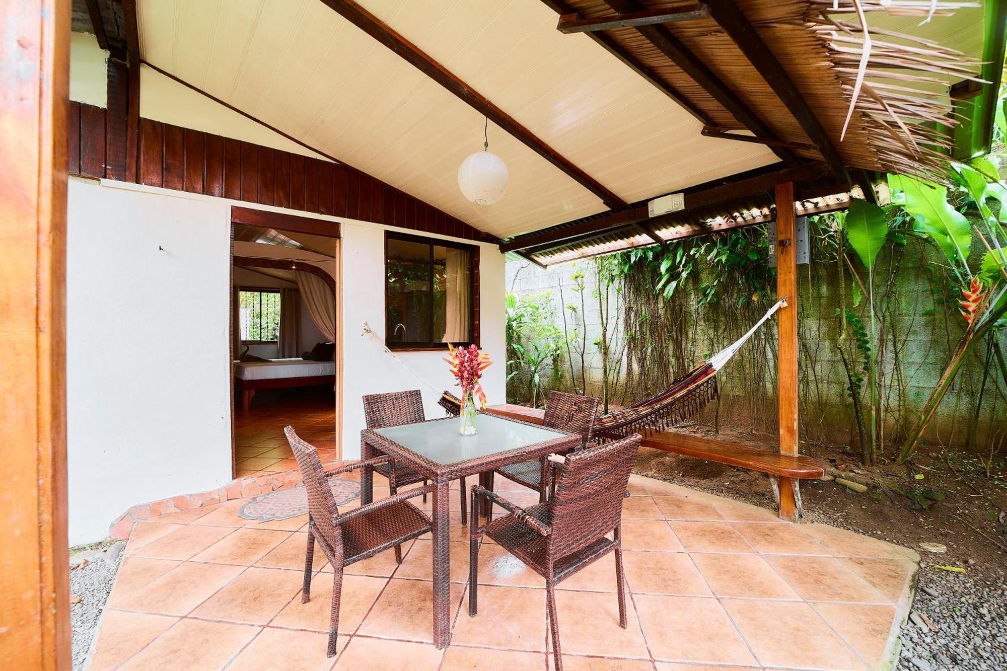 Cabinas Montesol Puerto Viejo de Talamanca Ngoại thất bức ảnh