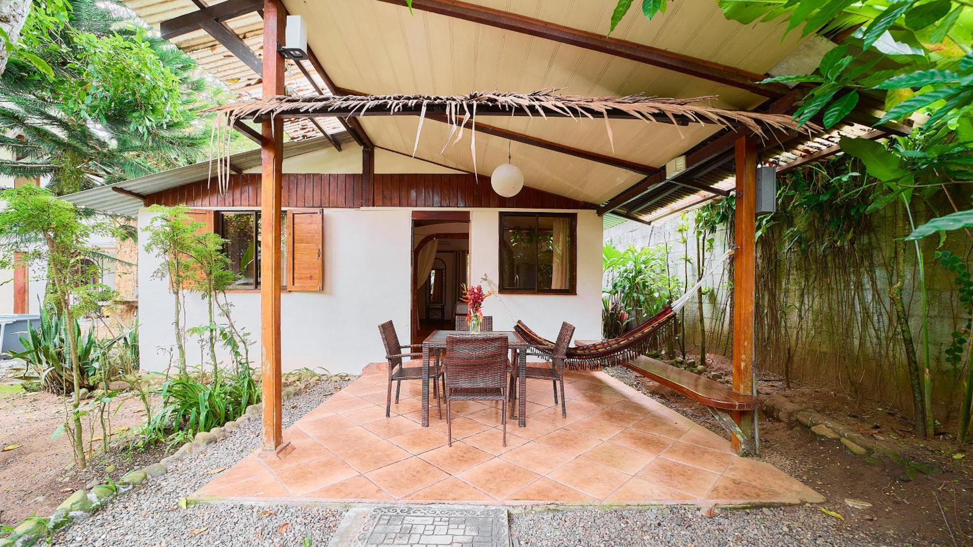Cabinas Montesol Puerto Viejo de Talamanca Ngoại thất bức ảnh